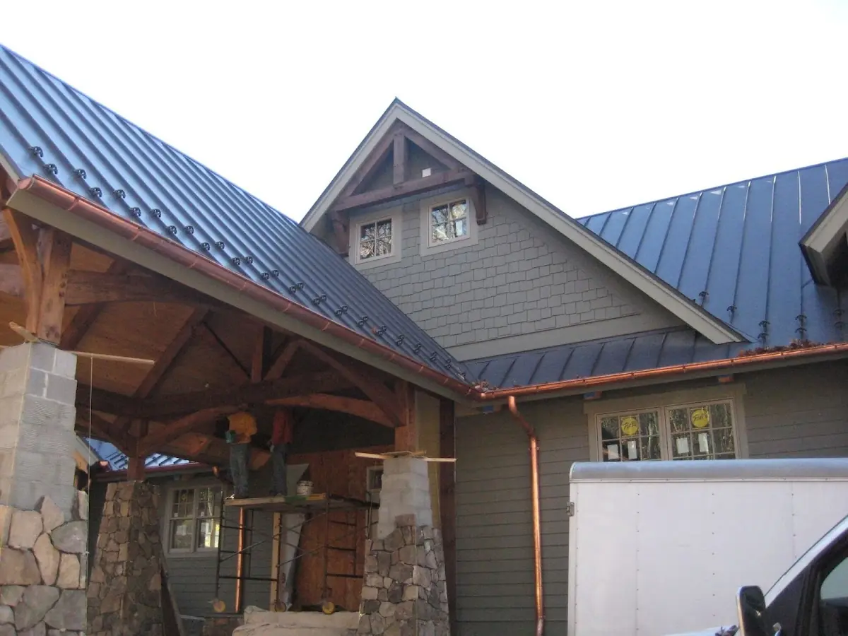 Craftsman Roofing team delivering quality roofing work in Uniondale